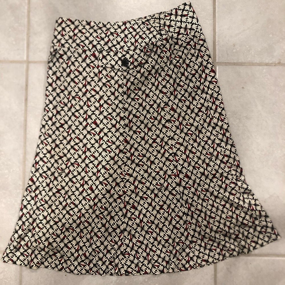 BURBERRY LONDON Flare Skirt Knee Length All Over Pattern 36 Black White small - Picture 13 of 14